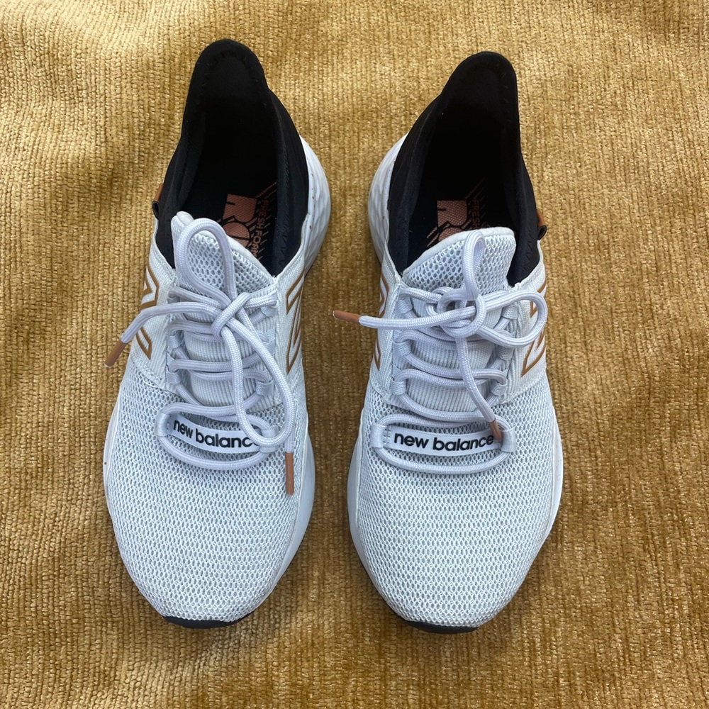 New Balance ROAV fresh foam ladies size 6, black,white & copper running shoe
